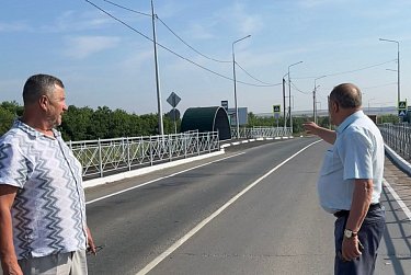 Асфальт, тротуары и свет